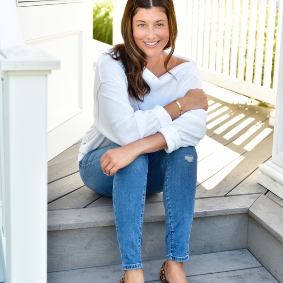 Meet your Posher, Christina! - Picture 3 of 6